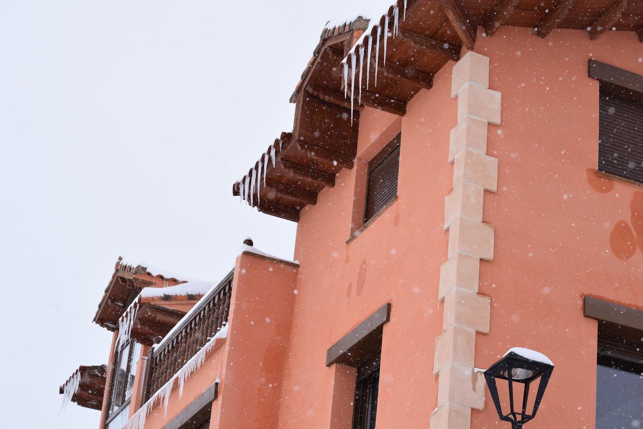 El Castillo De Celia Cubla Zewnętrze zdjęcie